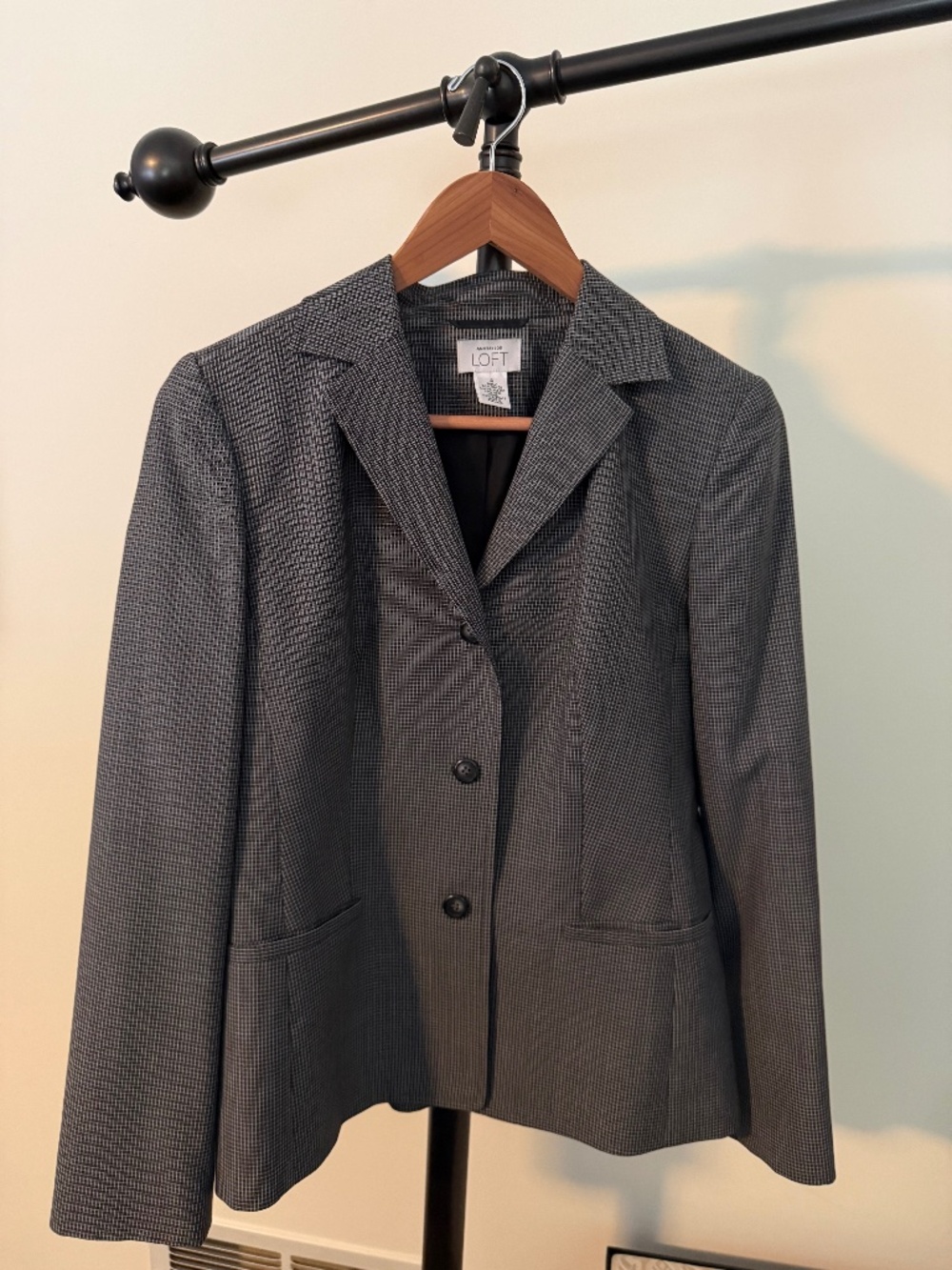 LOFT Gray & Black Mini Houndstooth 3-Button Career Blazer Jacket